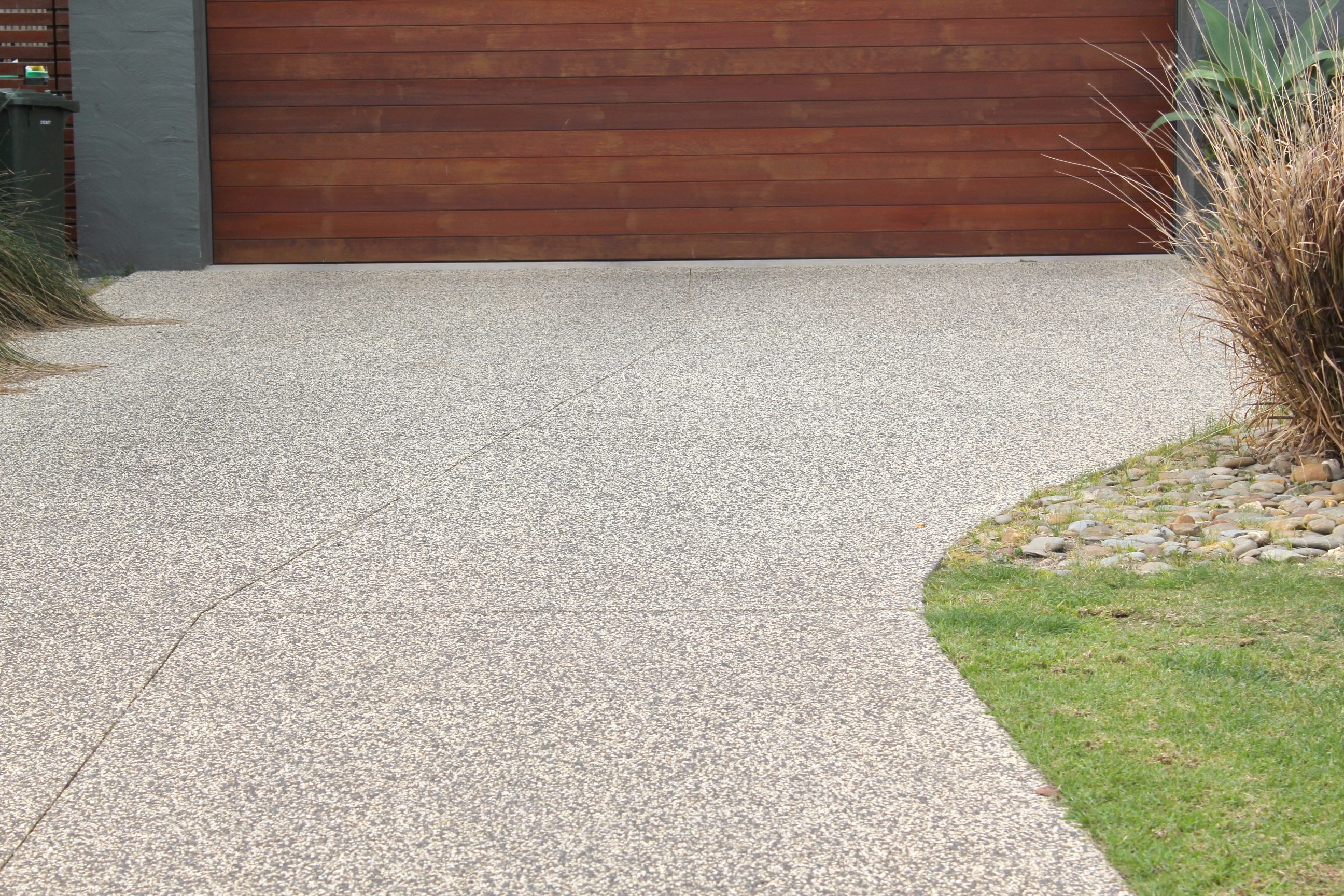 Hello Looking Build Exposed Aggregate Driveway Concreter required in
